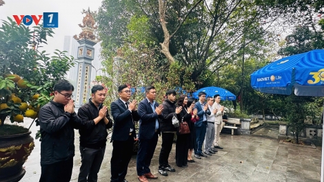 Tăng cường đoàn kết, nâng cao hiệu quả chống hàng giả từ chuyến dâng hương đầu xuân