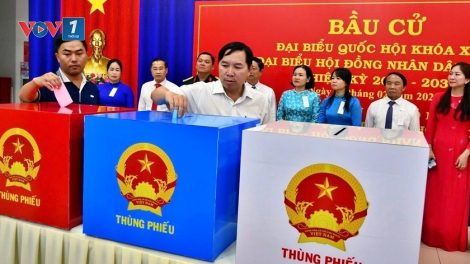 Kết luận số 03: Bảo đảm chất lượng đại biểu và tăng số lượng đại biểu hoạt động chuyên trách