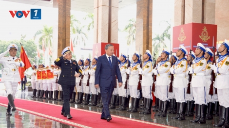 Tổng Bí thư Tô Lâm: Ngời sáng thêm phẩm chất cao quý “Bộ đội Cụ Hồ Người chiến sĩ Hải quân”