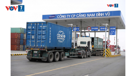 Nhịp xuân trên cầu cảng Hải Phòng