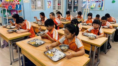 Tổ chức Y tế Thế giới chính thức ban hành bộ hướng dẫn tiêu chuẩn toàn cầu về bữa ăn học đường