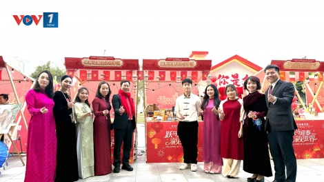 Hương vị Việt Nam lan tỏa tại Hội chợ quốc tế mùa Xuân ở Trùng Khánh, Trung Quốc