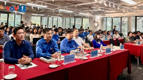 Tủ sách Thanh Niên: Những trang sách chắp cánh khát vọng tuổi trẻ