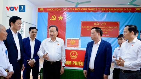 Chủ tịch Quốc hội Trần Thanh Mẫn kiểm tra công tác chuẩn bị bầu cử tại Nghệ An