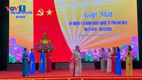 Phụ nữ Trung đoàn Tàu ngầm 196 phát huy truyền thống, thi đua hoàn thành tốt nhiệm vụ
