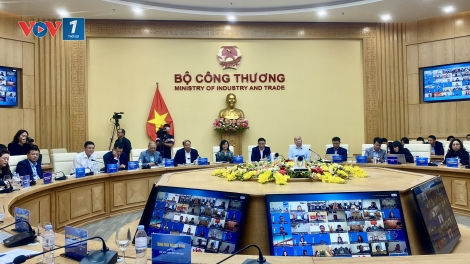 Gắn kết chặt chẽ Thương vụ và trong nước để phấn đấu tăng trưởng xuất khẩu 15-16%