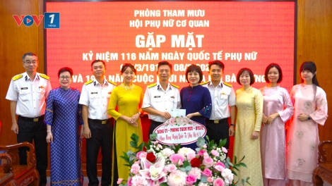Phụ nữ Vùng 2 Hải quân thi đua “Giỏi việc nước, đảm việc nhà"