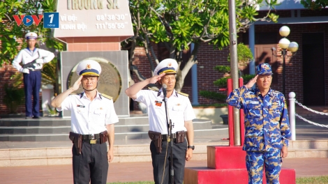 Đảo Trường Sa giữ vững nền nếp sẵn sàng chiến đấu, xây dựng đơn vị “mẫu mực, tiêu biểu”