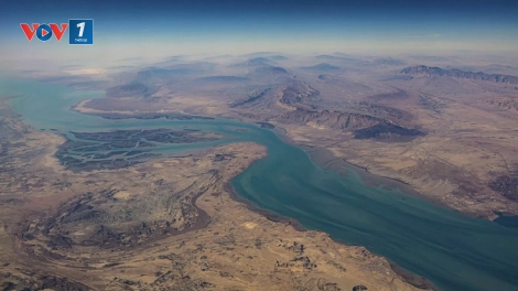 Thế giới chao đảo khi Iran “khóa chặt” eo biển Hormuz