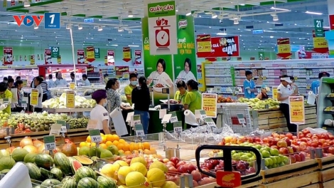 Củng cố sức mạnh thị trường nội địa trước biến động của thế giới