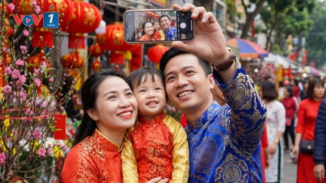 Làm sao thay đổi quan niệm “Tháng Giêng là tháng ăn chơi” để trở lại với hiệu suất lao động?