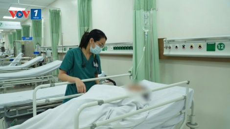 17 người nhập viện nghi do ăn bánh mì tại TP.HCM