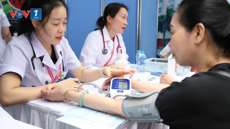 Thầy thuốc trẻ góp phần thay đổi nhận thức chăm sóc sức khỏe toàn dân