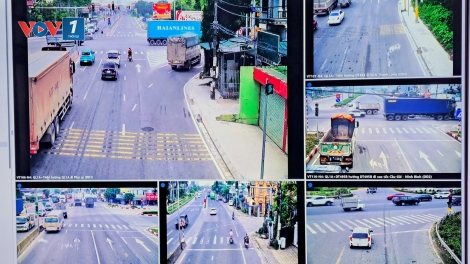 Giữ bình yên trên từng cung đường lễ hội.	