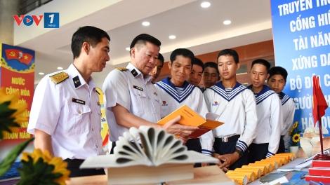 Lan tỏa văn hóa đọc ở Vùng 5 Hải quân