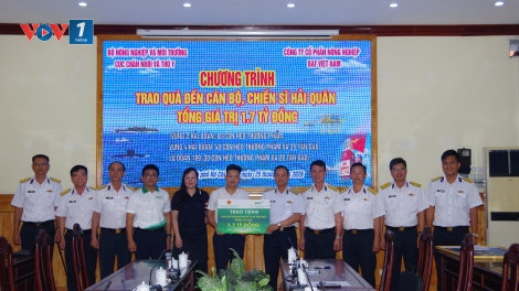 Tiếp thêm động lực cho chiến sĩ Hải quân nơi đầu sóng