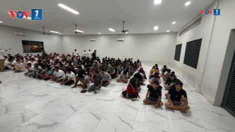 Cảnh sát Phnom Penh triệt phá "ổ" lừa đảo công nghệ, bắt giữ hơn 200 đối tượng