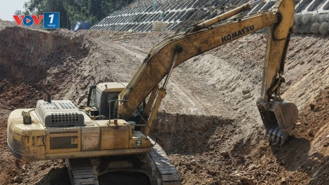 Giá nhiên liệu tăng, nhà thầu cao tốc Khánh Hoà – Buôn Ma Thuột linh hoạt thi công giữ tiến độ