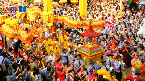 Hàng ngàn người dự Lễ vía Đức Bồ Tát Quán Thế Âm tại Ngũ Hành Sơn - Đà Nẵng