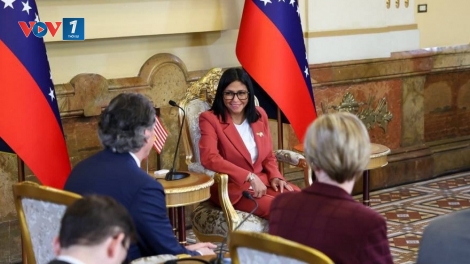 Mỹ dỡ lệnh trừng phạt đặc biệt với Tổng thống lâm thời Venezuela
