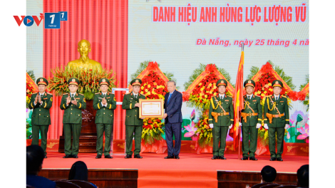 Thời sự 12h 25/4/2026: Quân khu 5 đón nhận Danh hiệu Anh hùng lực lượng vũ trang nhân dân