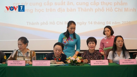 Thực phẩm học đường “nóng”,: TP.HCM ký kết tăng ràng buộc trách nhiệm
