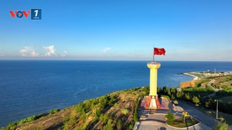 Lý Sơn – Nơi mộ gió, tỏi cô đơn và những người phụ nữ hóa đá chờ chồng