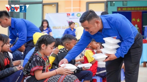 Không thể phủ nhận thành tố “dân thụ hưởng” trong phương châm tiến hành công tác dân vận của Đảng