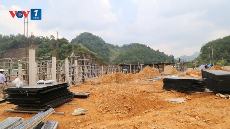 6 trường biên giới ở Đà Nẵng: Chỉ định thầu, “trải thảm” vẫn chậm tiến độ