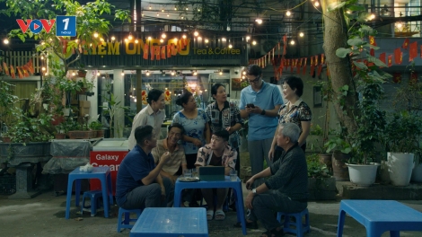 “Dưới ô cửa sáng đèn”: Lời tạm biệt những khu tập thể cũ trong dòng chảy đô thị