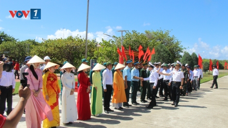 Hành trình nghĩa tình từ đất liền đến Trường Sa, Nhà giàn DK1