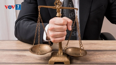 Thí điểm chế định luật sư công: Bài toán cơ chế thu hút nhân lực giữ “lá chắn pháp lý” cho Nhà nước