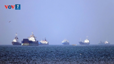 Tàu hàng Trung Quốc lần đầu bị tấn công tại eo biển Hormuz