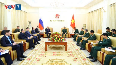 Đại tướng Nguyễn Tân Cương tiếp Bộ trưởng Bộ Phòng thủ dân sự Liên bang Nga