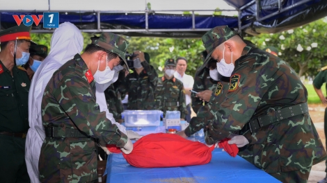 An Giang: rút kinh nghiệm công tác lấy mẫu, bàn giao mẫu hài cốt liệt sĩ