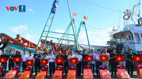 Theo dòng thời sự sáng 24/7/2026