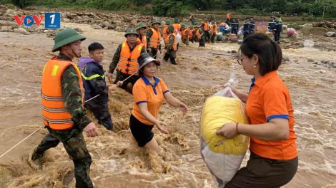 Ấm tình đồng bào giữa tâm lũ xã Mường Than, tỉnh Lai Châu (21/07)