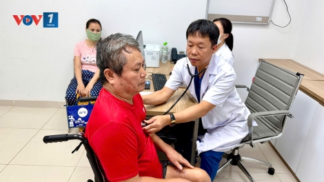 Bệnh viện Bạch Mai khám bệnh miễn phí cho 5.000 người có công với cách mạng