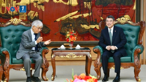 Thủ tướng Lê Minh Hưng tiếp Giáo sư Trần Thanh Vân và phu nhân