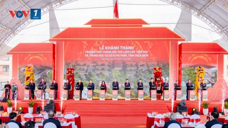 Thắp sáng niềm tin giữa núi rừng Si Pa Phìn