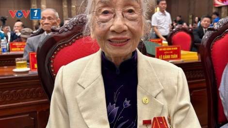 Sắt son lời thề theo Đảng