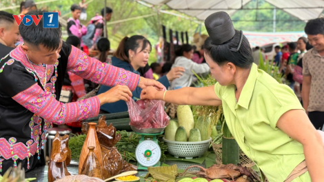 Giá trị văn hóa từ phiên chợ vùng cao ở Sơn La
