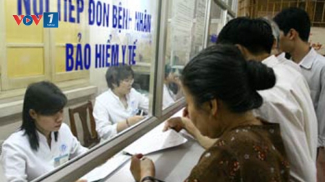 Áp lực từ việc thông tuyến khám chữa bệnh bằng thẻ Bảo hiểm Y tế (18/1/2016)