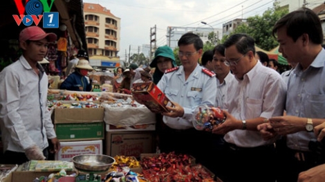 Ngăn chặn tình trạng sản xuất, kinh doanh thực phẩm bẩn (1/2/2016)
