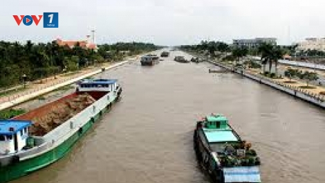 Quốc hội với cử tri ngày 1/9/2014: Những điểm mới của Luật giao thông đường thủy nội địa sửa đổi.