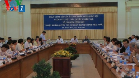 Pháp luật và đời sống ngày 21/10/2014: Giải pháp giải quyết tình trạng khiếu nại tố cáo trong lĩnh vực đất đai.