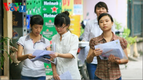 Chính phủ với người dân ngày 04/8/2014: Ý kiến của người dân về tổ chức một kì thi chung quốc gia