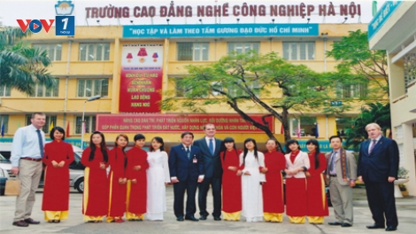 Chính phủ với người dân ngày 07/7/2014: Đào tạo nghề theo đơn đặt hàng, hướng đi đúng của Trường cao đẳng nghề công nghiệp Hà Nội
