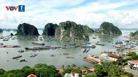 Nuôi trồng thủy sản gắn với du lịch, góc tiếp cận mới ở Vịnh Hạ Long.