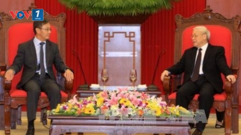 Tổng Bí thư Nguyễn Phú Trọng tiếp Đại sứ Lào đến chào nhân dịp sang nhận nhiệm vụ công tác tại Việt Nam. (Thời sự đêm 26/11/2015)
